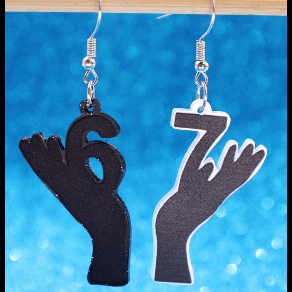 Black 6 - 7 Dangle Earrings